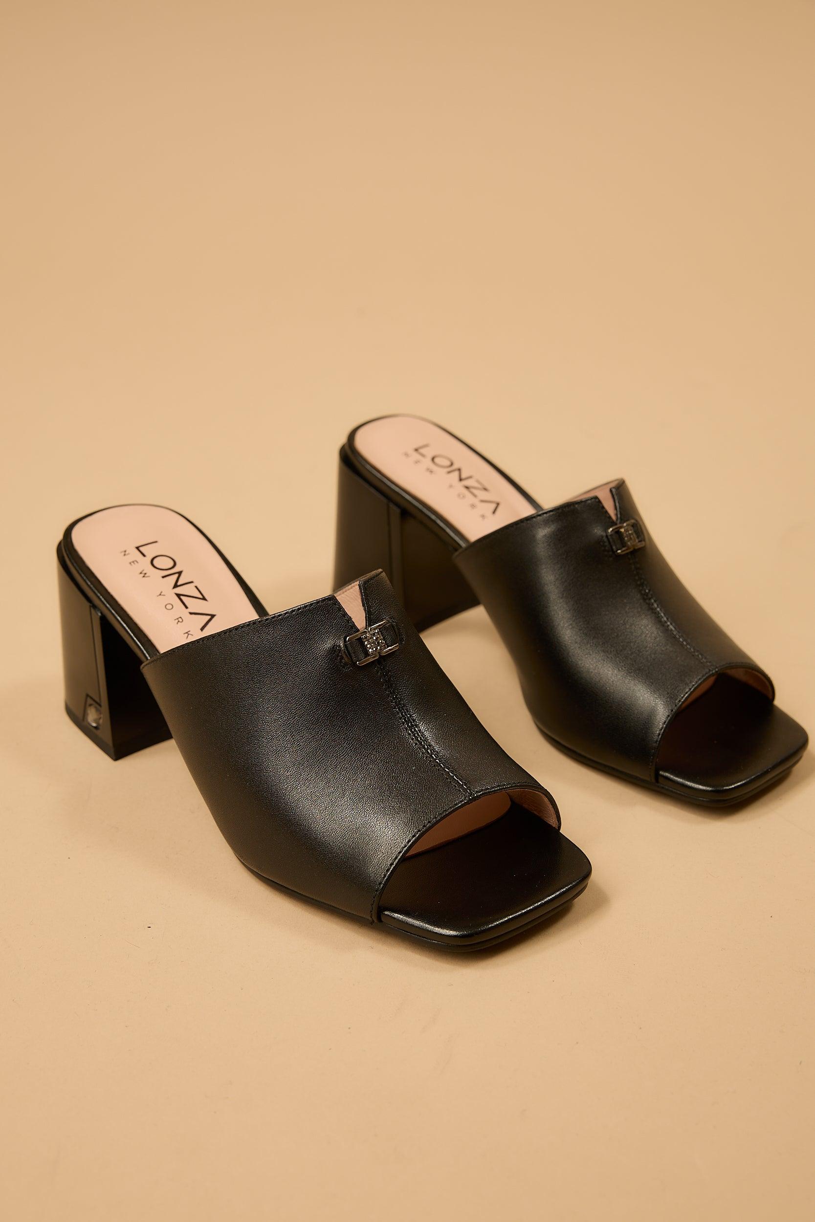 Evita Black
