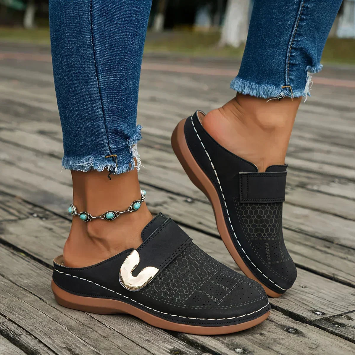 Caprielle | Chic Sandals