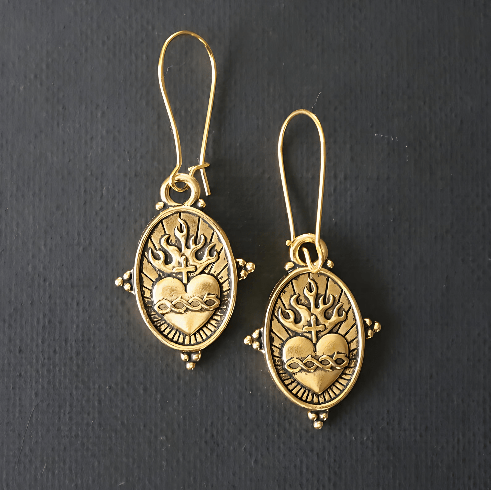 Vintage-Inspired Sacred Heart Dangle Earrings: Jewelry for Faith and Devotion