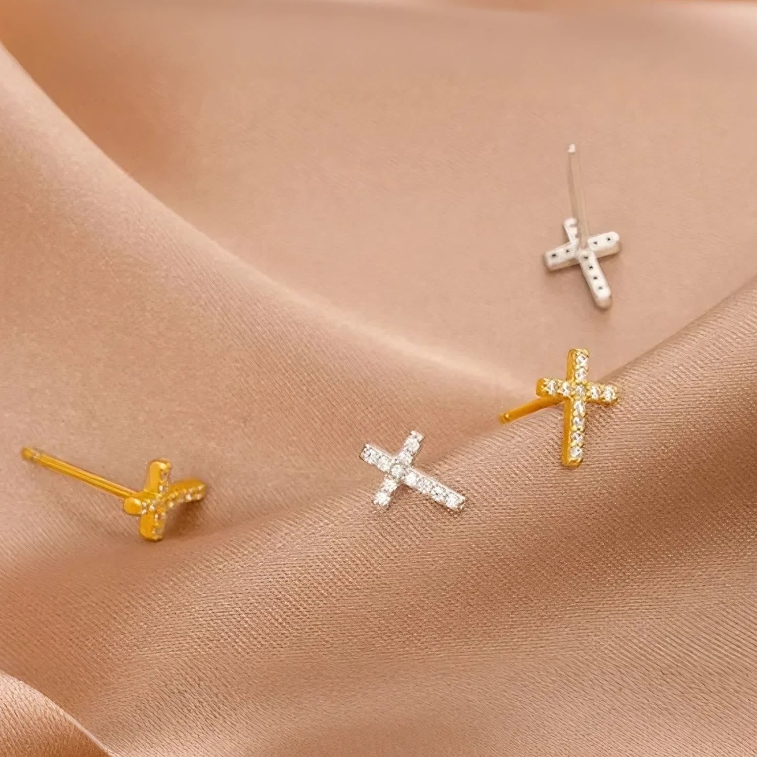 Minimal Quiet Shine S925 Faith Cross Earrings in Dual Color