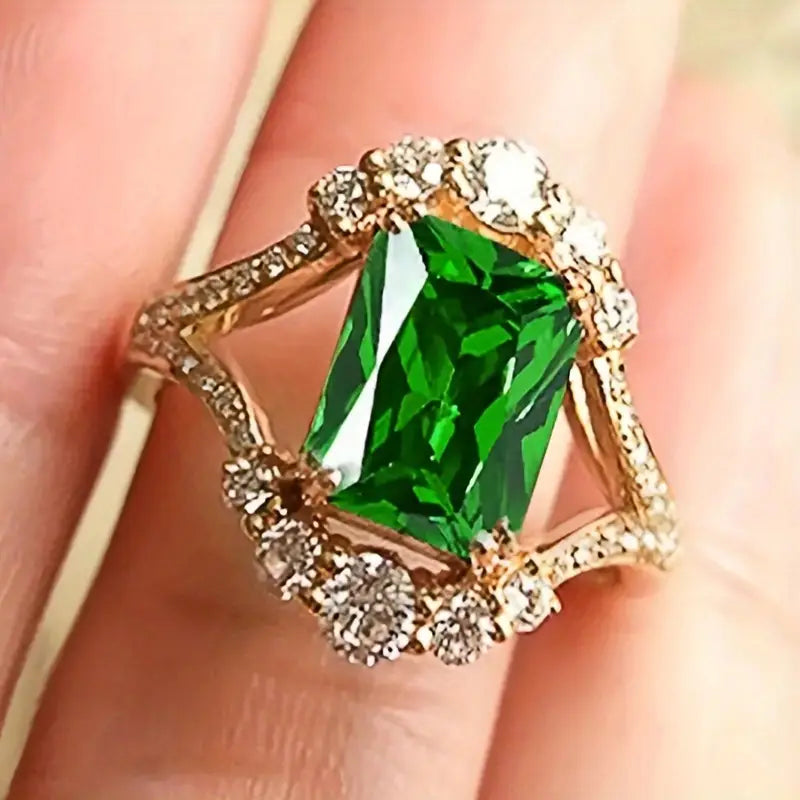 Elisova Grenthal Royal Emerald Ring | Gold