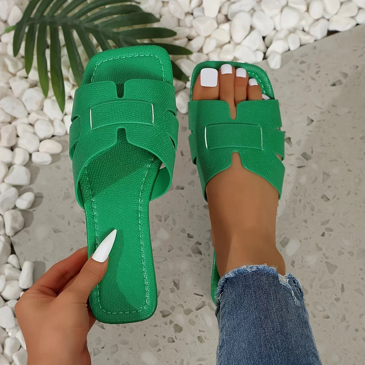 Valencia - Slides Sandals